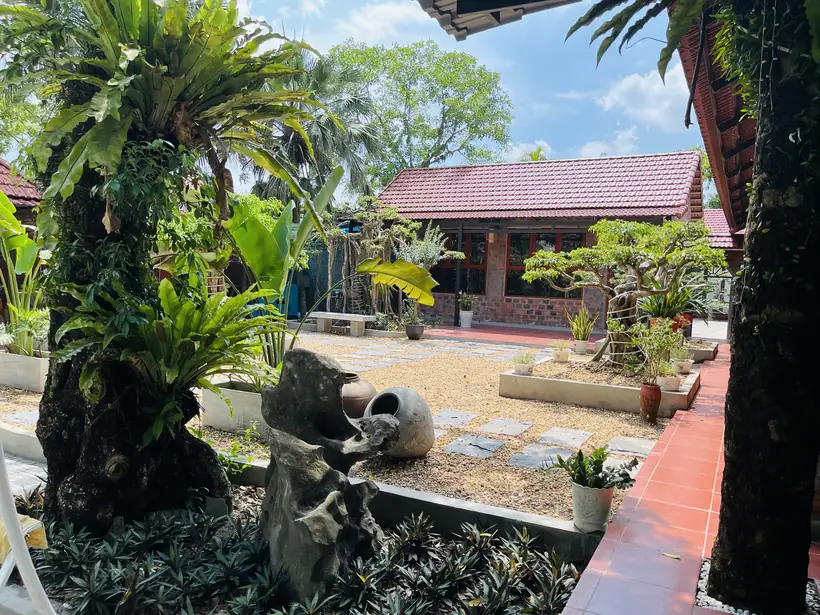 La Paz Hotel cây xanh